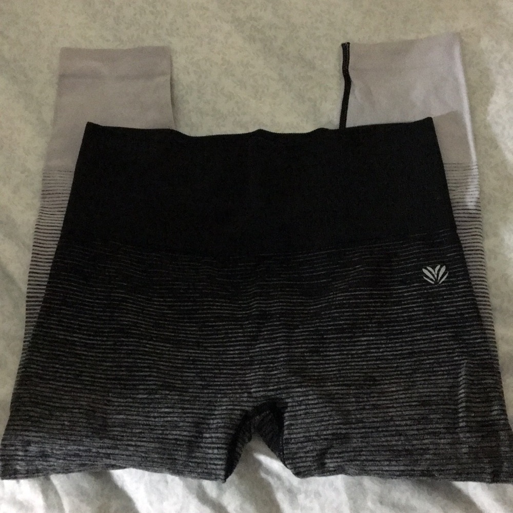 Forever 21 leggings